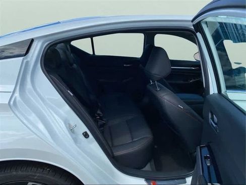 New 2025 Nissan Altima 2.5 SR image 24