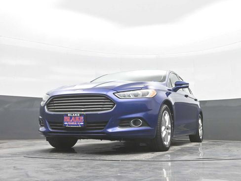 Used 2013 Ford Fusion SE FWD image 20