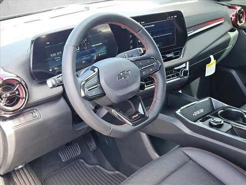 New 2026 Chevrolet Equinox RS w/ Convenience Package III FWD image 3