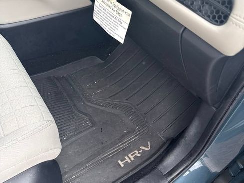 Used 2025 Honda HR-V LX image 12