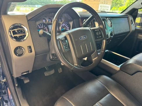 Used 2011 Ford F250 Lariat w/ Lariat Ultimate Pkg AWD/4WD image 17