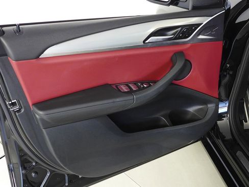 Used 2022 BMW X3 xDrive30i w/ M Sport Package 2 image 11