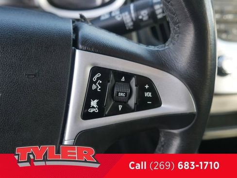 Used 2016 Chevrolet Equinox LT w/ Convenience Package image 29