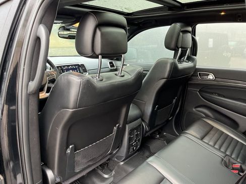 Used 2020 Jeep Grand Cherokee Limited X image 9