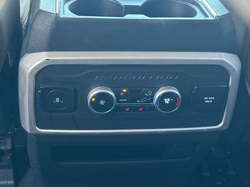 Used 2024 Ford Expedition Limited image 43