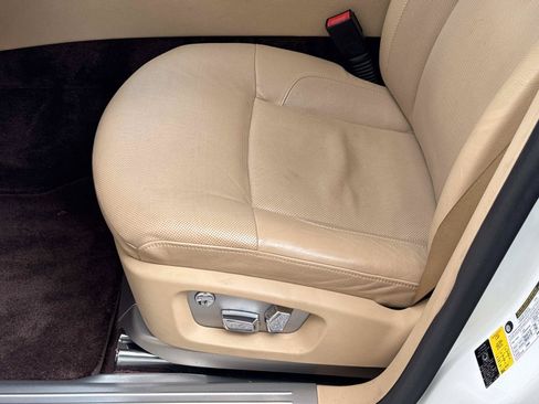 Used 2012 Rolls-Royce Ghost RWD image 33
