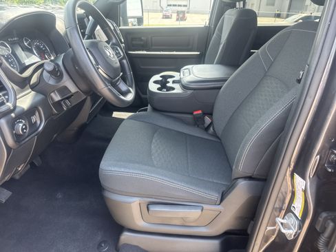 Used 2025 RAM 2500 Tradesman AWD/4WD image 5