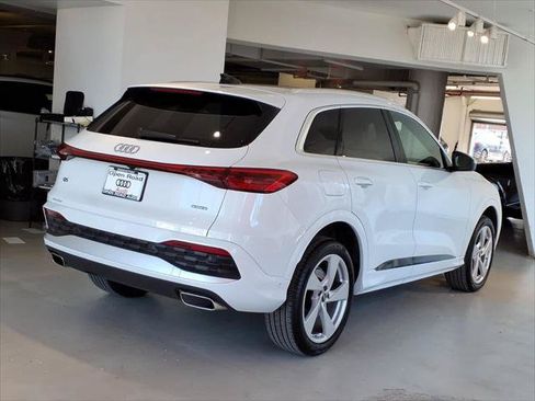 Certified 2025 Audi Q5 Premium Plus w/ Premium Plus AWD/4WD image 4