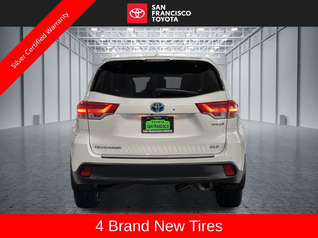 Certified 2017 Toyota Highlander XLE AWD/4WD image 4