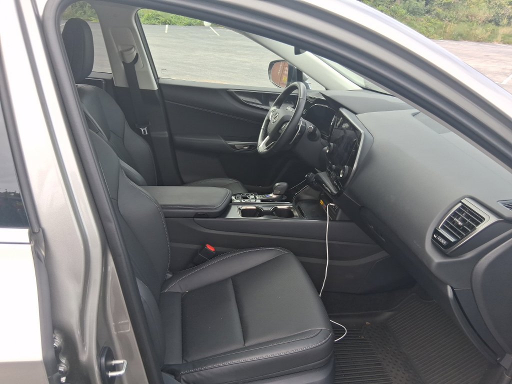 Used 2026 Lexus NX 350 AWD w/ Cold Area Package image 7