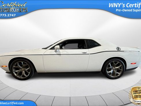 Used 2016 Dodge Challenger SXT Plus RWD image 9