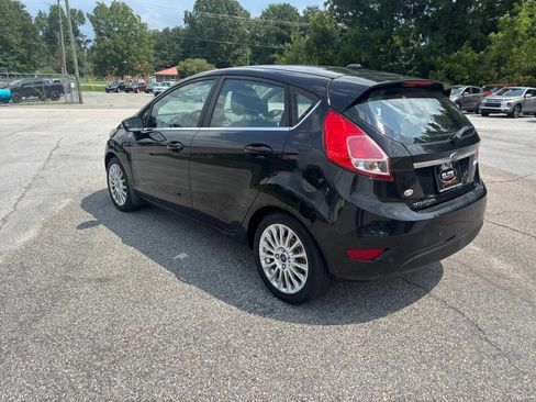 Used 2014 Ford Fiesta Titanium w/ Exterior Protection Package FWD image 7