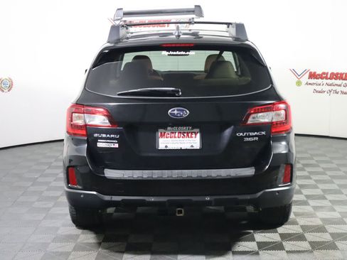 Used 2017 Subaru Outback 3.6R Limited AWD/4WD image 6