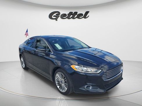 Used 2014 Ford Fusion SE w/ Equipment Group 202A image 2