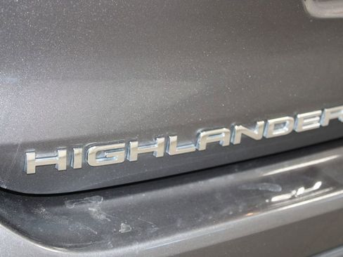 Used 2025 Toyota Highlander XSE AWD/4WD image 26