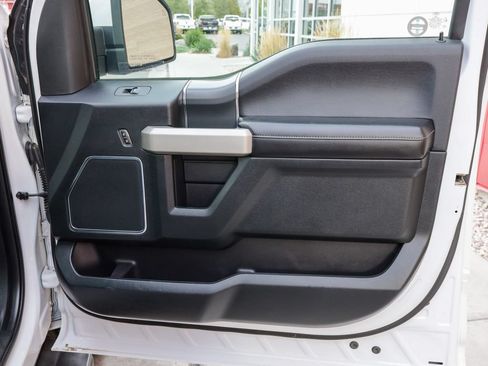 Used 2018 Ford F150 Lariat w/ Equipment Group 502A Luxury AWD/4WD image 26