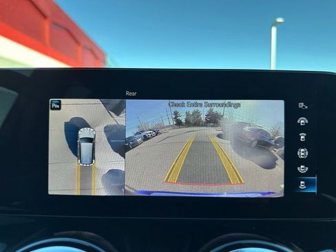 Certified 2023 Mercedes-Benz GLB 250 4MATIC image 22