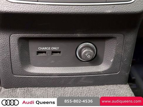 Used 2025 Audi Q5 2.0T Premium Plus w/ Premium Plus Package AWD/4WD image 14