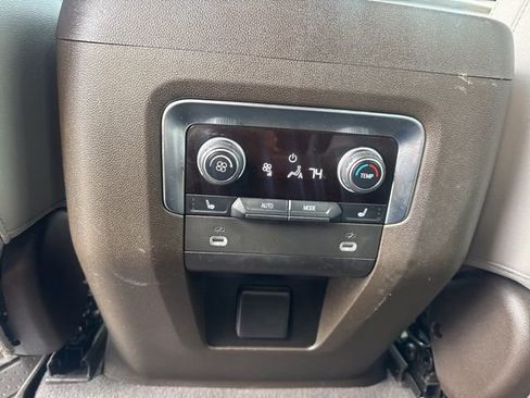 Used 2023 Chevrolet Tahoe Z71 w/ Z71 Off-Road Package AWD/4WD image 24