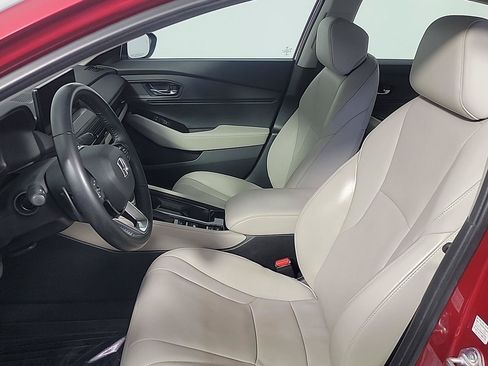 Used 2023 Honda Accord Touring image 17