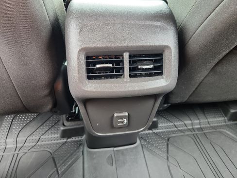 Used 2022 Chevrolet Equinox LS w/ LS Convenience Package image 37