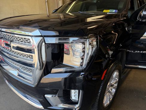 Used 2022 GMC Yukon SLT w/ SLT Premium Package AWD/4WD image 30
