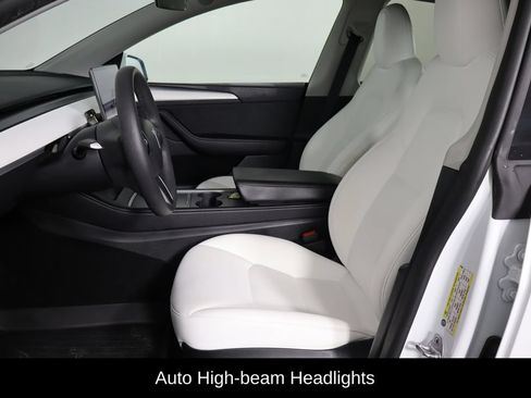 Used 2024 Tesla Model Y Long Range AWD/4WD image 13