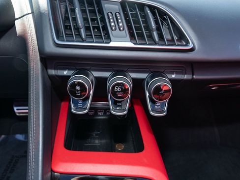 Used 2022 Audi R8 V10 image 44