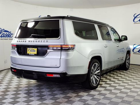 Used 2024 Jeep Grand Wagoneer L Series III image 6