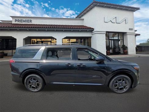 New 2026 Kia Carnival SX image 12