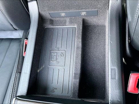 Used 2023 Audi A6 2.0T Premium w/ Convenience Package image 16