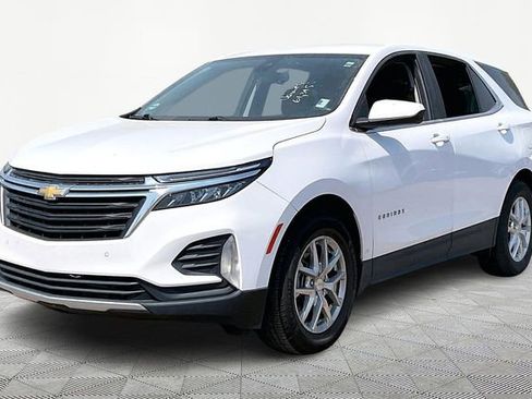 Used 2022 Chevrolet Equinox LT image 3