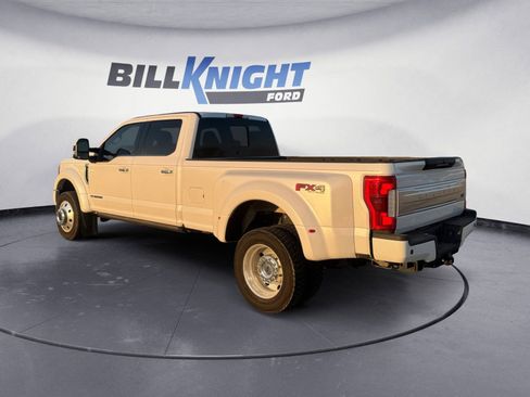 Used 2019 Ford F450 Limited image 3