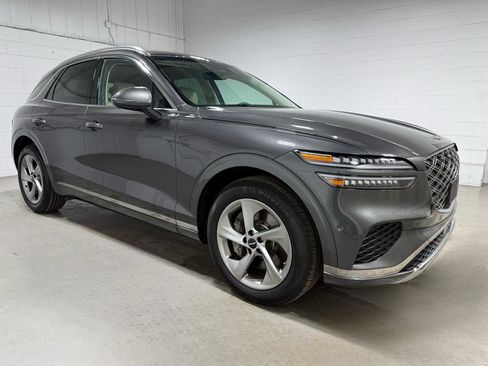Used 2026 Genesis GV70 2.5T Advanced AWD/4WD image 3
