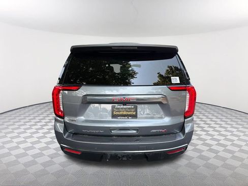 Used 2022 GMC Yukon XL AT4 w/ Technology Package AWD/4WD image 6