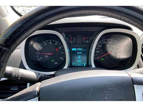 Used 2017 Chevrolet Equinox LT w/ Convenience Package AWD/4WD image 26