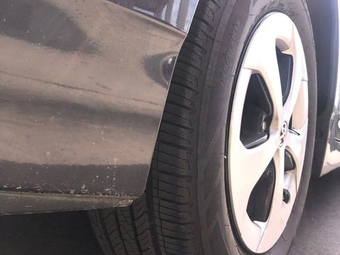 Used 2015 Toyota Prius Two image 15