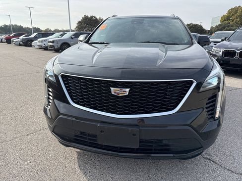 Used 2019 Cadillac XT4 Sport image 2
