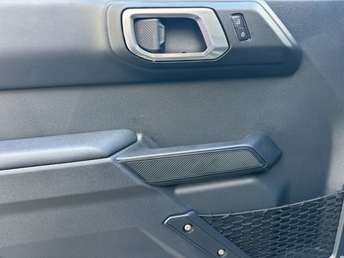 New 2025 Ford Bronco Badlands w/ Sasquatch Package image 11