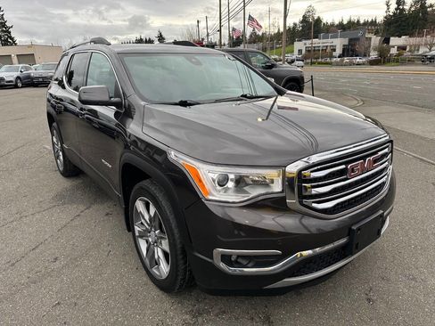 Used 2018 GMC Acadia SLT image 12