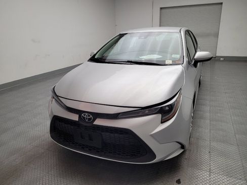 Used 2021 Toyota Corolla LE image 15