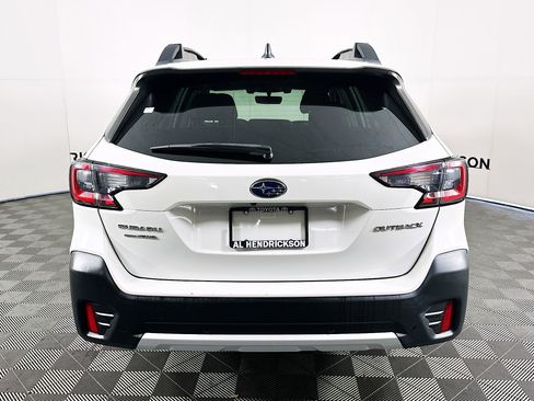 Used 2022 Subaru Outback Limited image 4