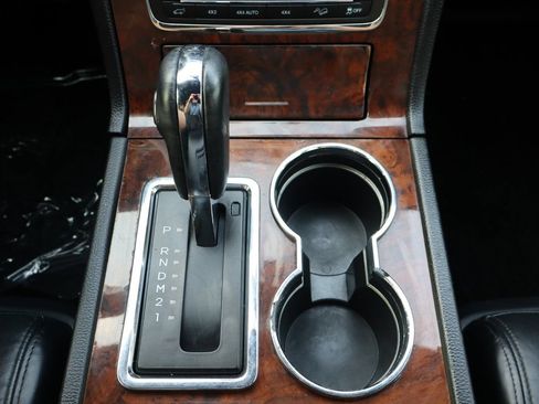 Used 2015 Lincoln Navigator 4WD image 38