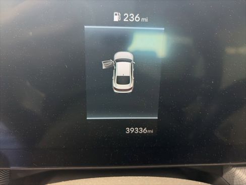 Used 2025 Hyundai Sonata SEL FWD image 3