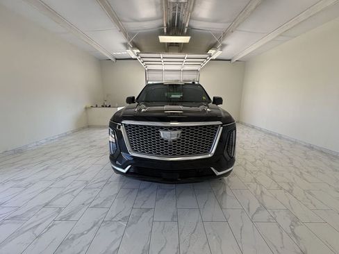 Used 2025 Cadillac Escalade Premium Luxury w/ LPO, Radiant Package RWD image 3