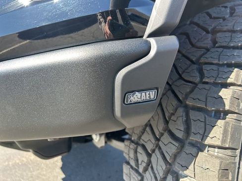 New 2026 Chevrolet Colorado ZR2 w/ ZR2 Bison Edition AWD/4WD image 10