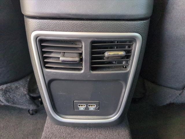 Used 2023 Chrysler 300 Touring w/ Sport Appearance Package RWD image 16