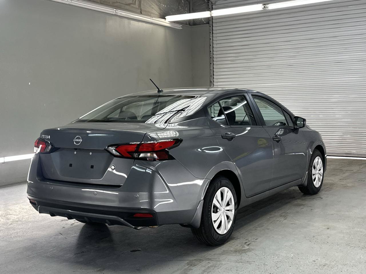 Used 2025 Nissan Versa S w/ Trunk Package FWD image 8