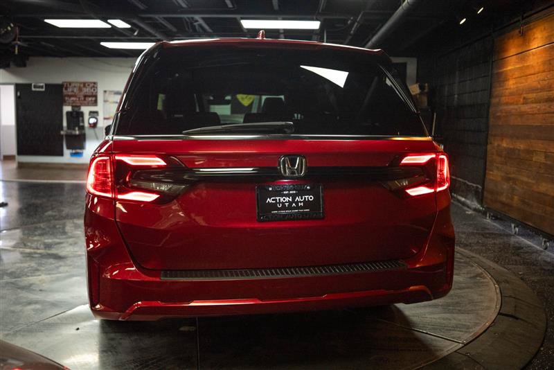 Used 2025 Honda Odyssey Sport-L image 6