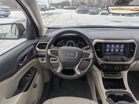Used 2020 GMC Acadia Denali w/ Denali Ultimate Package image 3